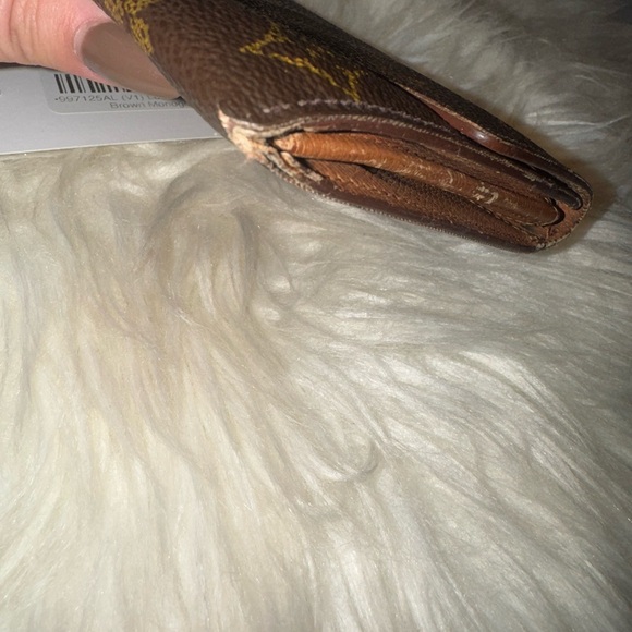 Louis Vuitton Monogram Brown Wallet - Picture 6 of 7